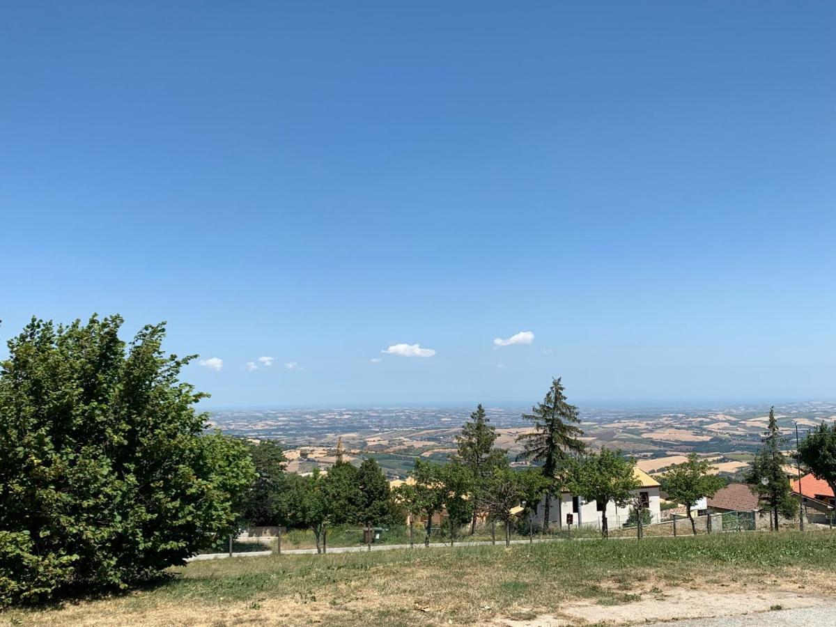 Hotel Tetto Delle Marche - Ristorante Dei Conti 친골리 외부 사진