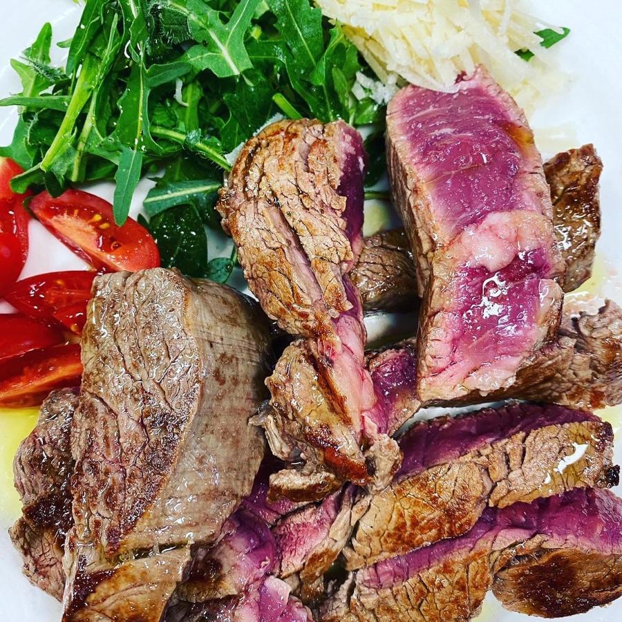Hotel Tetto Delle Marche - Ristorante Dei Conti 친골리 외부 사진